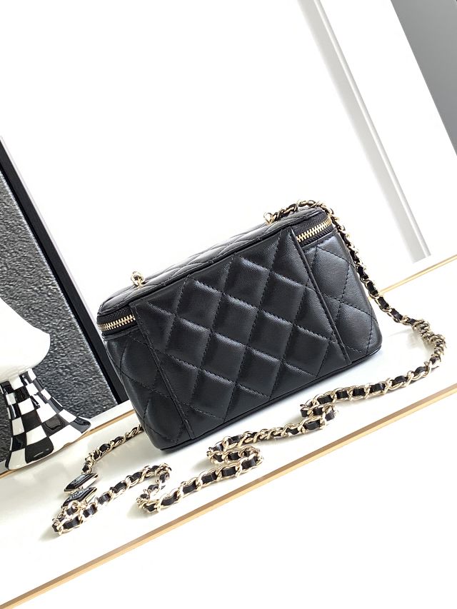 CC original lambskin clutch with chain AP2936 black