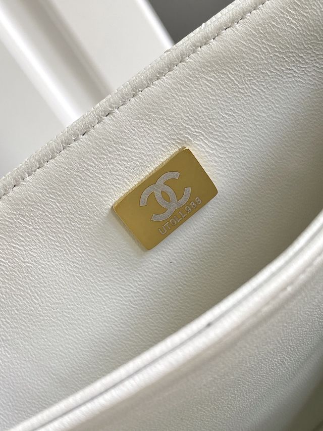2024 CC original grained calfskin medium flap bag AS4039 white