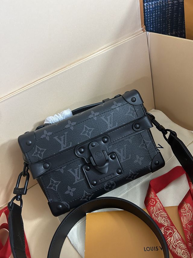 Louis vuitton original monogram eclipse soul trunk M11743