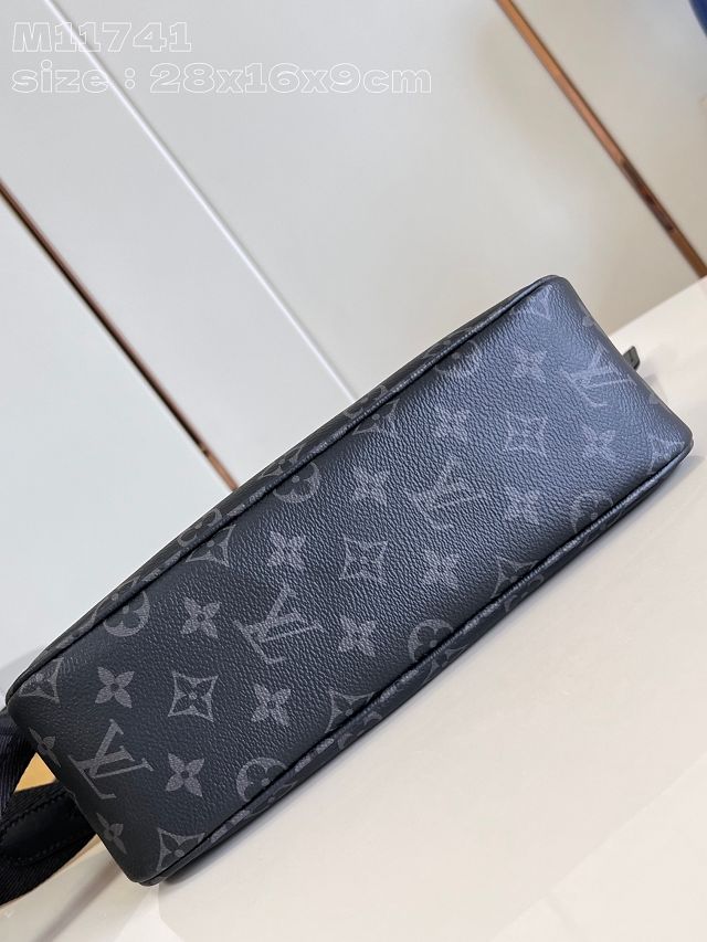 Louis vuitton original monogram eclipse pochette accessoire M11741