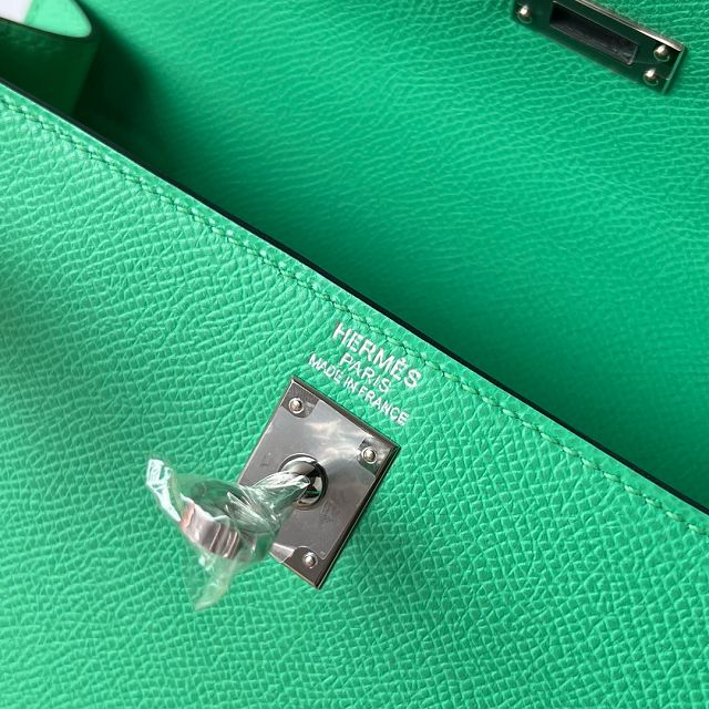 Hermes original epsom leather kelly 28 bag K28-2 vert comics