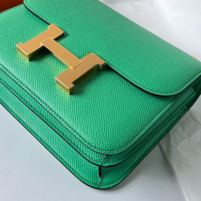 Hermes original epsom leather small constance bag C19 vert comics