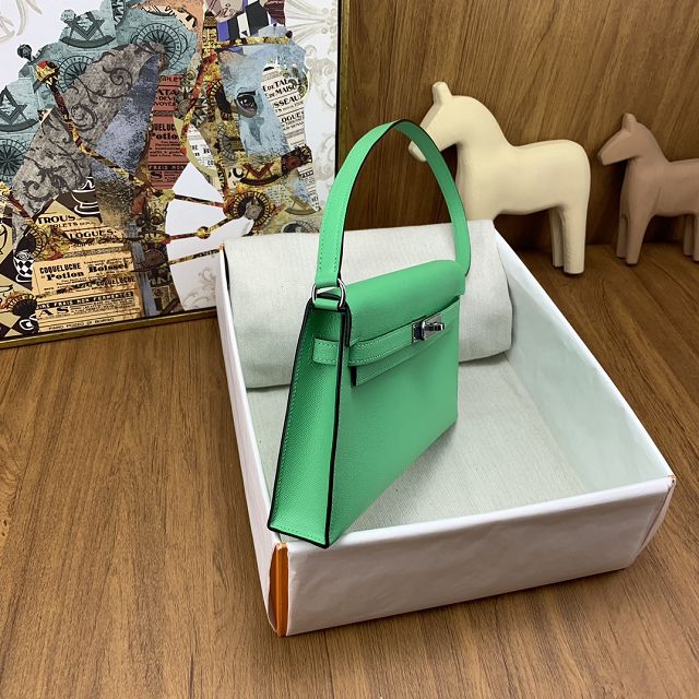 Hermes original madame leather kelly elan KE0028 vert comics