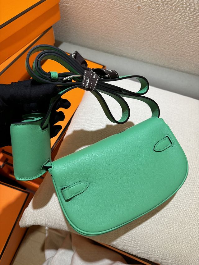 Hermes original swift leather kelly moove bag KM0019 vert comics