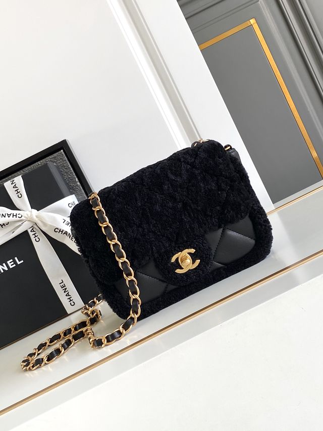 CC original shearling small flap bag AS5148 black