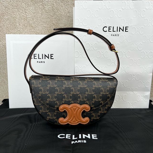 Celine original triomphe canvas besace 111233 tan