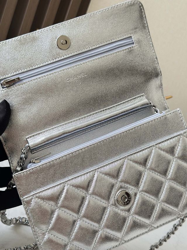 CC original iridescent lambskin wallet on chain AP0250 silver