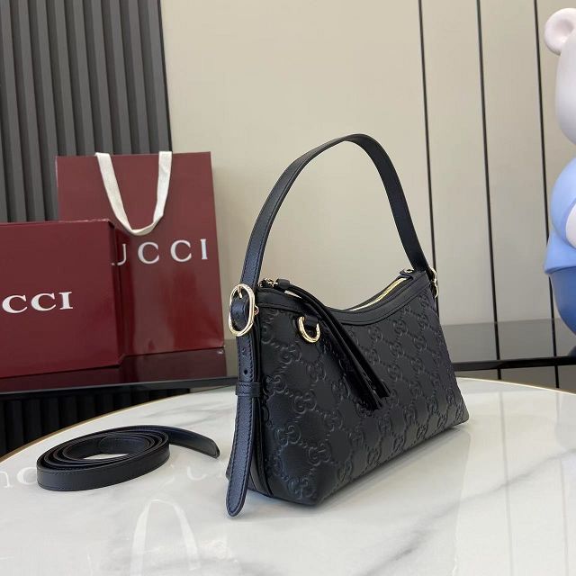 GG original calfskin emblem small shoulder bag 847450 black
