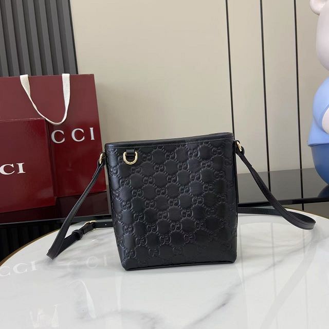 GG original calfskin emblem nano bucket bag 847090 black