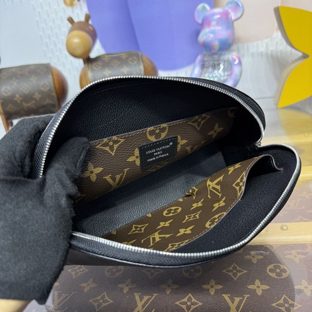 Louis vuitton original calfskin pochette cosmetique MM M15206 black
