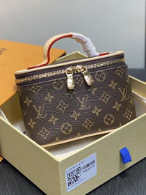 Louis vuitton original canvas nice beauty case M83079