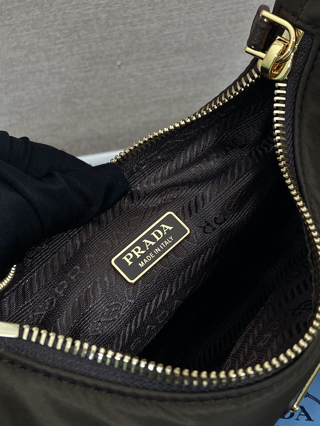 Prada original nylon re-edition 2005 hobo bag 1BH204 sienna