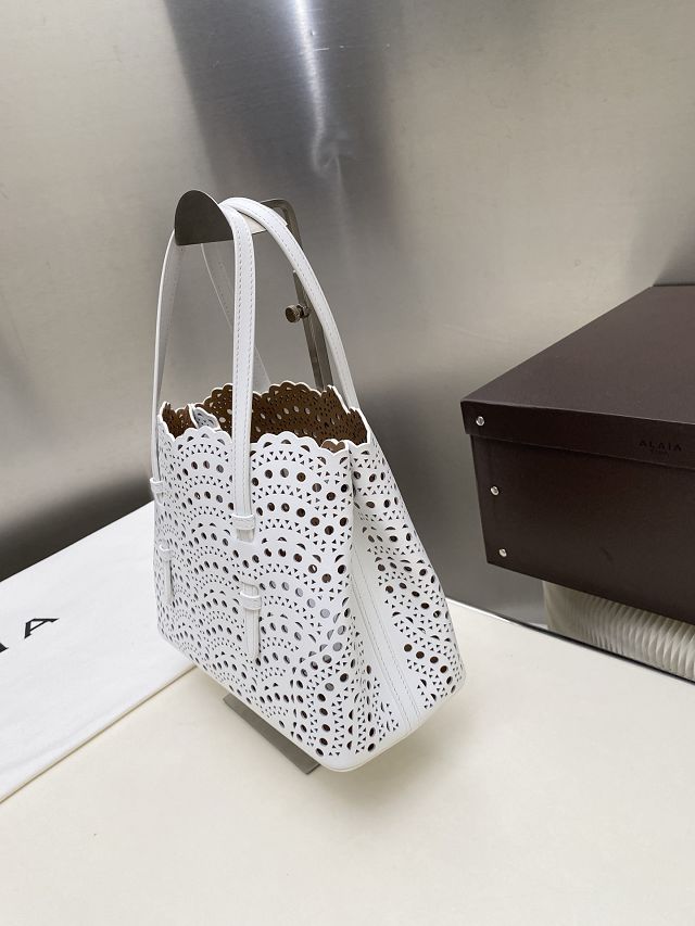 Alaia original vienne wave calfskin mina 25 bag AL0003 white