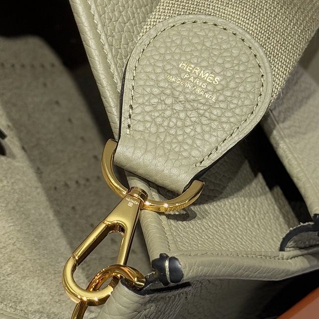 Hermes original togo leather evelyne pm shoulder bag E29 sauge