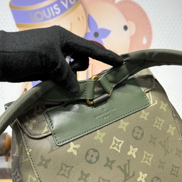 Louis vuitton monogram canvas christopher MM backpack M27080 green