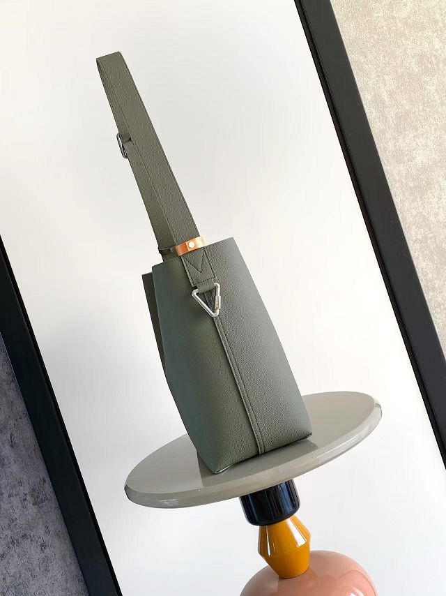 Louis vuitton original calfskin reversible verso hobo bag M26747 green