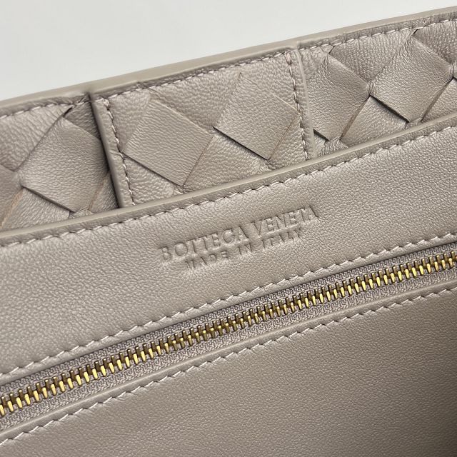 BV original lambskin small andiamo 743568 limestone