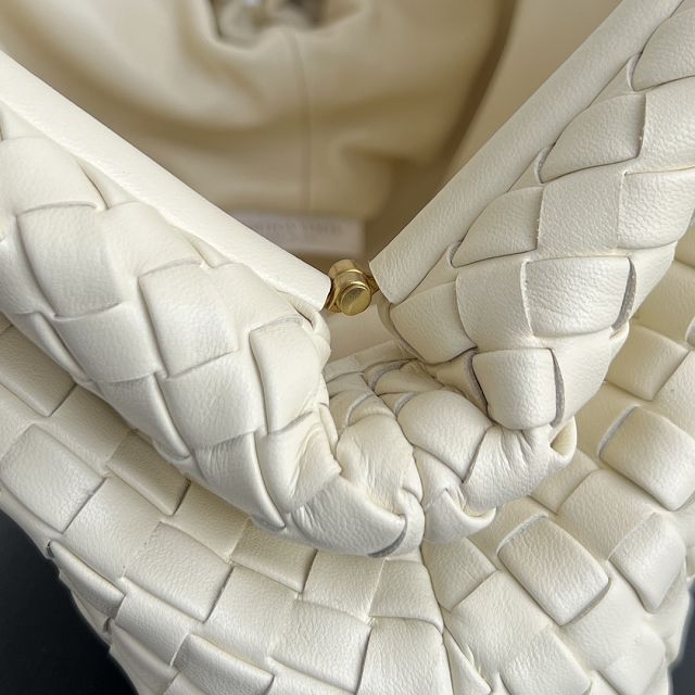 BV original lambskin small lauren 1980 clutch 804038 cameo