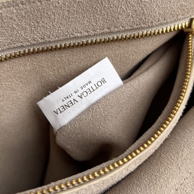 BV original calfskin medium ciao ciao bag 817231 ecru