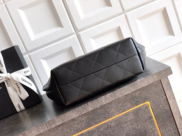 CC original calfskin medium hobo bag AS5970 black