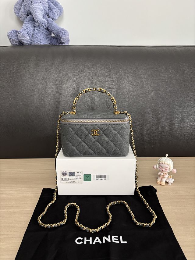 CC original grained calfskin vanity with chain AP5183 