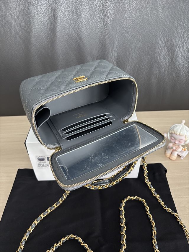 CC original grained calfskin vanity with chain AP5183 