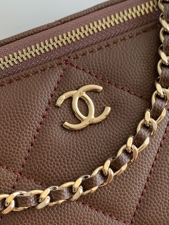 CC original grained calfskin vanity with chain AP4936 dark brown