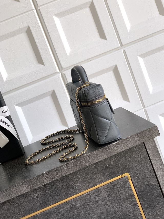 CC original grained calfskin vanity with chain AP4936 grey