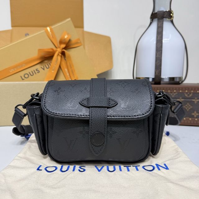 Louis vuitton original calfskin cargo wearable wallet M26726 black