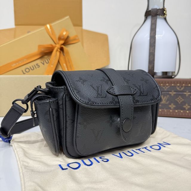 Louis vuitton original calfskin cargo wearable wallet M26726 black