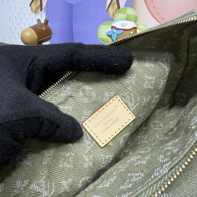 Louis vuitton original denim pochette accessoire cargo M27602 green