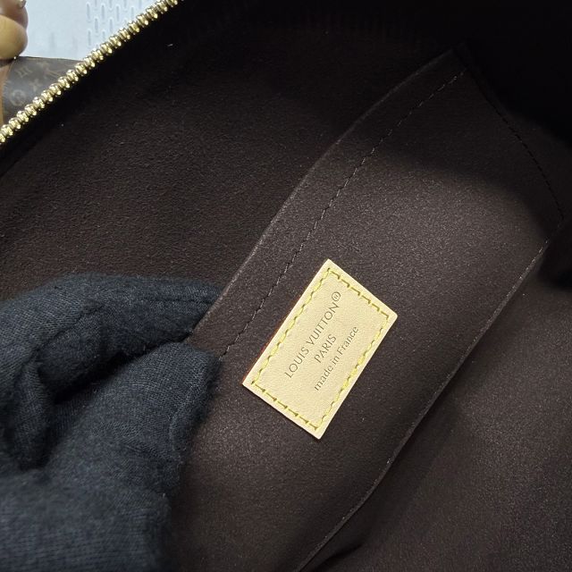Louis vuitton original monogram canvas squire  pm handbag M28951
