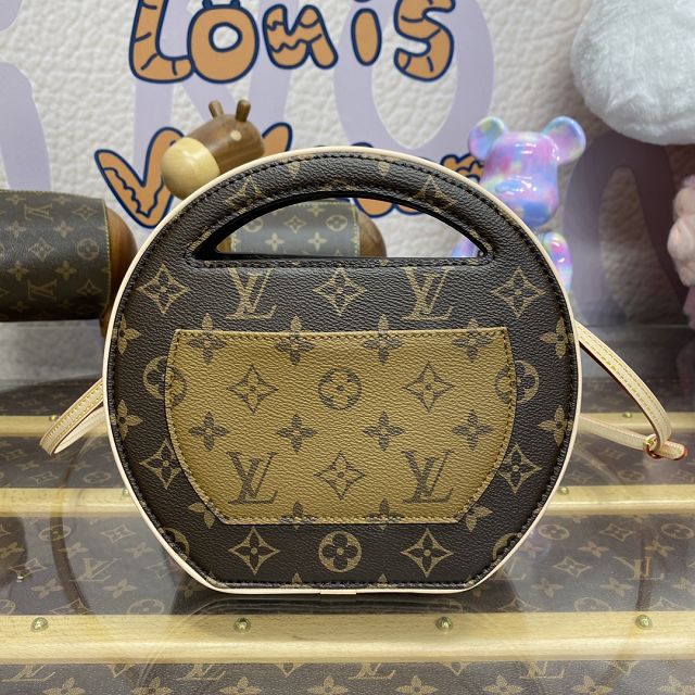 Louis vuitton original monogram canvas around me bag M47117