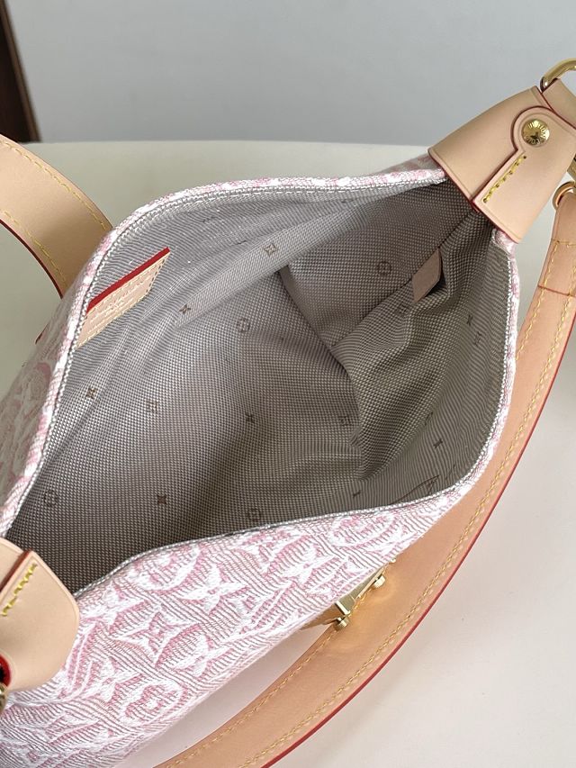 Louis vuitton monogram embleme pochette mia M2A382 pink