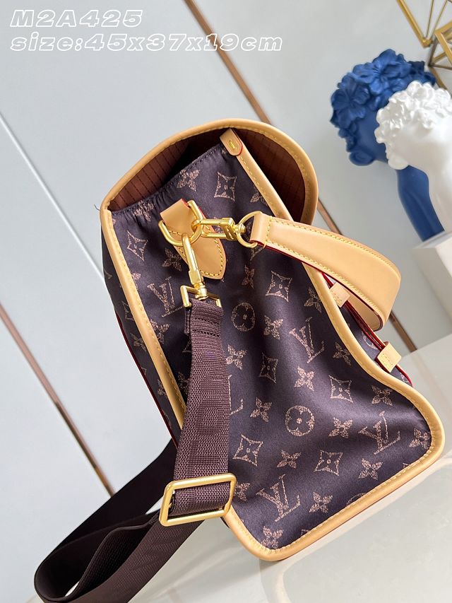 Louis vuitton original monogram silk jet lag bag M2A425