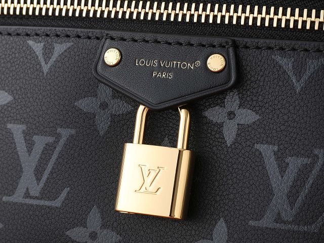 Louis vuitton original monogram ink  vanity chain pouch M3A372 black