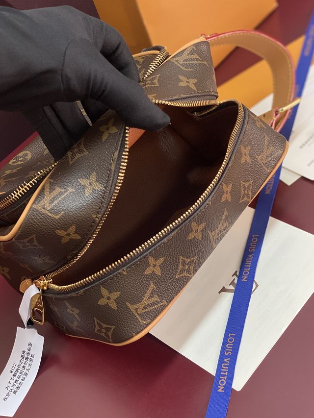 Louis vuitton monogram canvas locker dopp kit cargo M2A501 