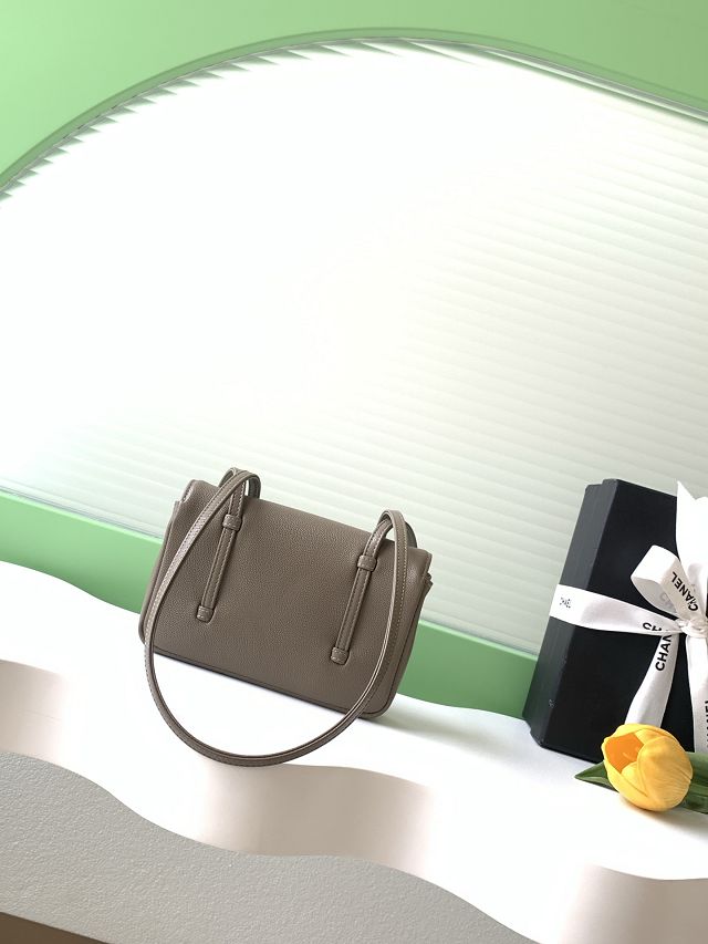 CC grained calfskin clutch AP5068 grey