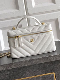 CC grained calfskin vanity with chain  AP5212 white