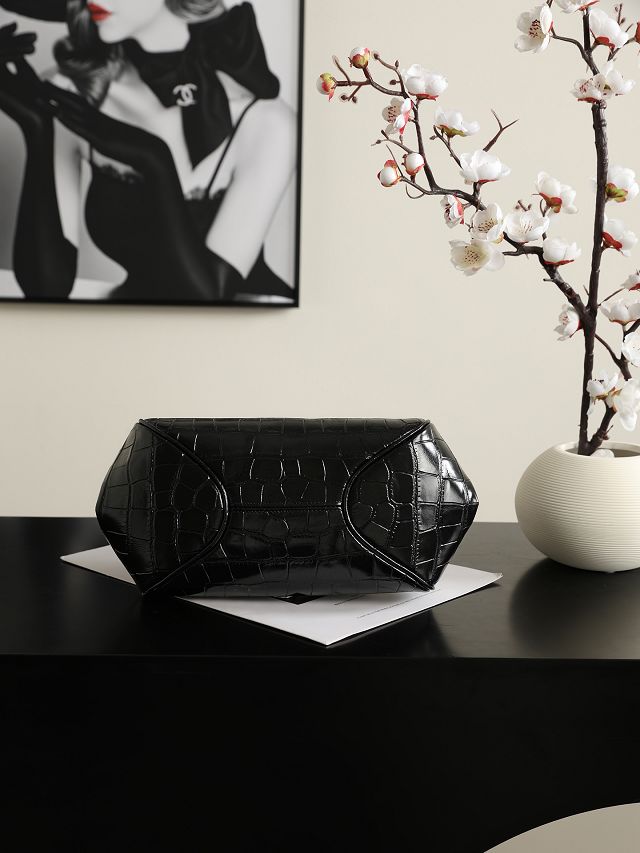 CC calfskin clutch with strap AP5360 black