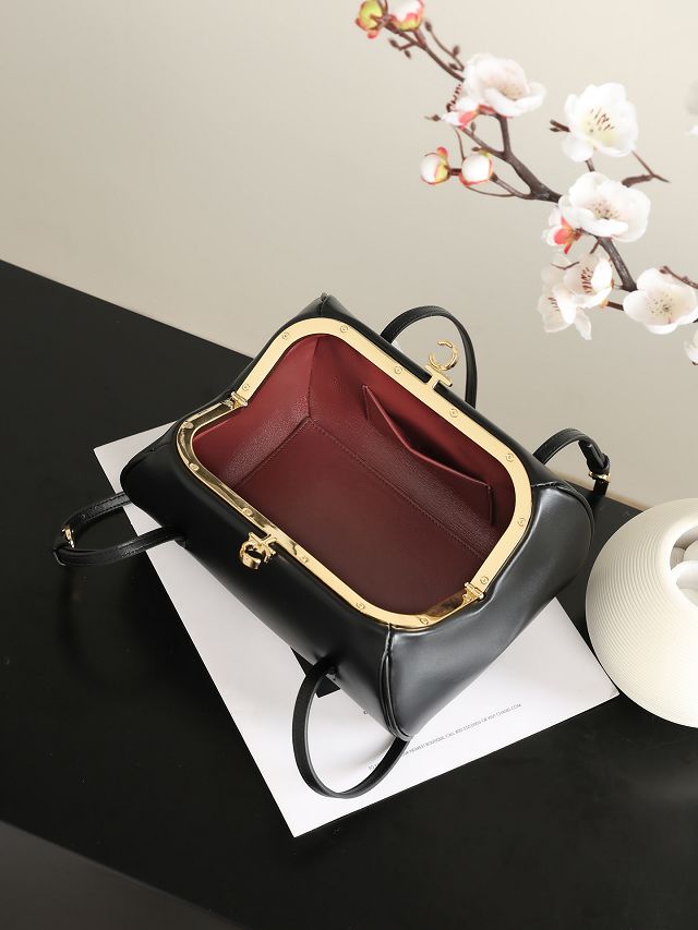 CC crocodile calfskin clutch with strap AP5360 black