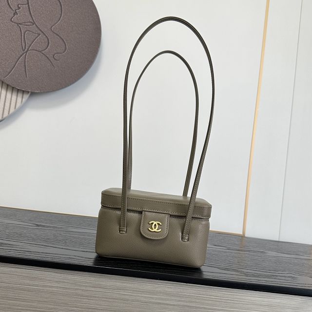 CC grained calfskin small vanity AP5067 grey