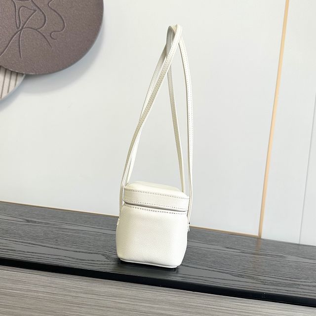 CC grained calfskin small vanity AP5067 white