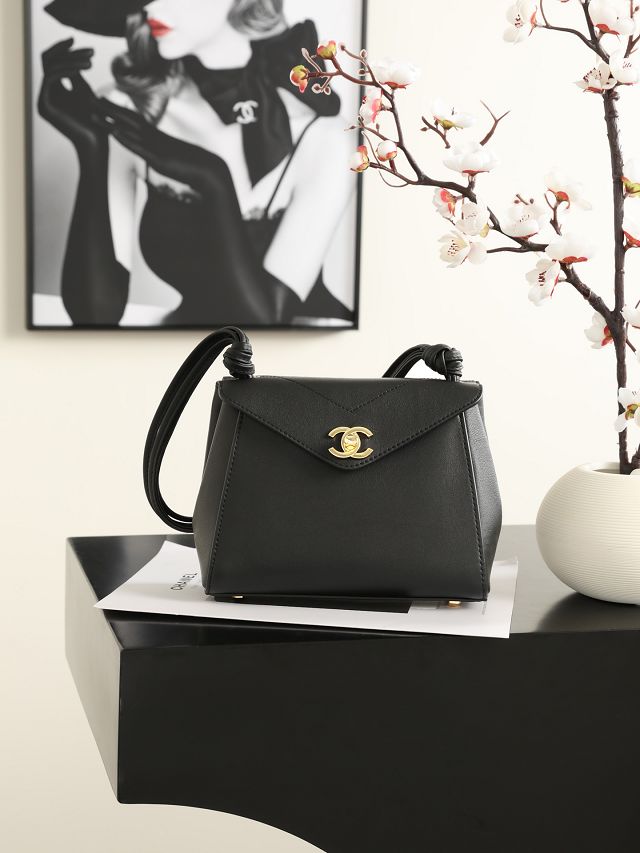 CC calfskin small flap bag AS6223 black