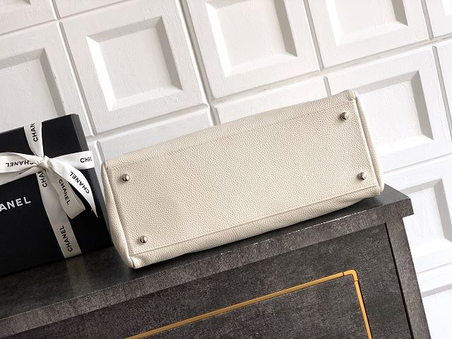 CC grained calfskin small tote bag AS2156 white