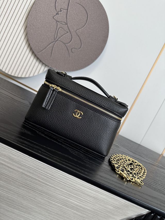 CC grained calfskin small vanity with chain AP5346 black