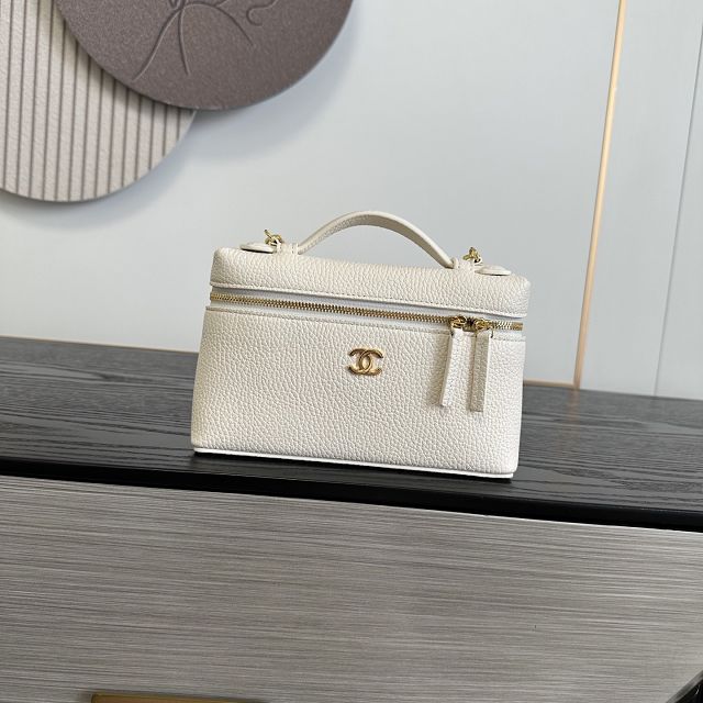 CC grained calfskin small vanity with chain AP5346 white