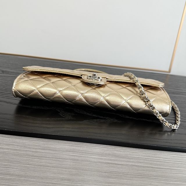 CC lambskin clutch with chain AP5280 gold