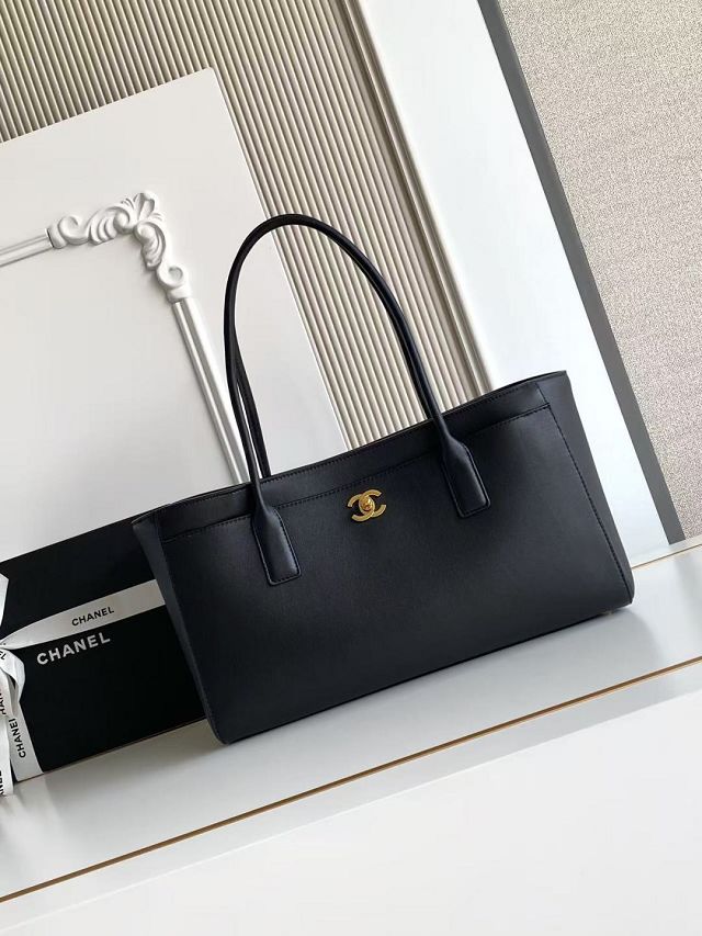 CC calfskin small tote bag AS6243 black