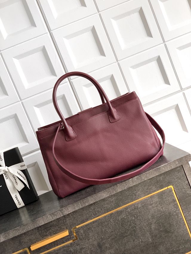 CC grained calfskin medium tote bag AS2157 wine